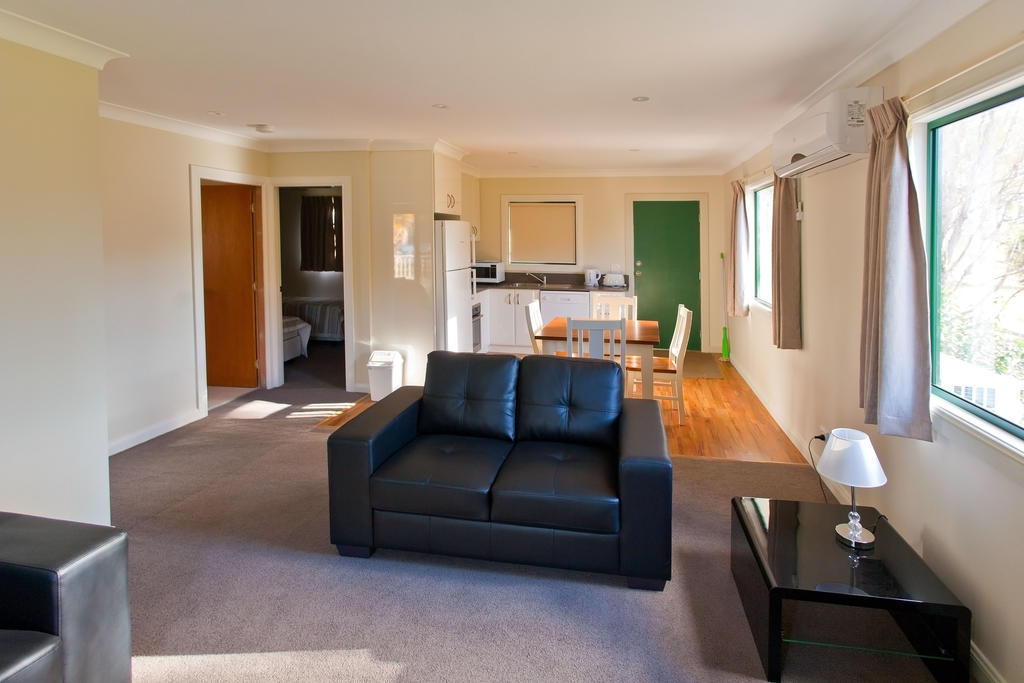Wagga Wagga Beach Caravan Park Hotel Стая снимка